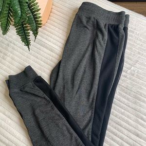 Light weight jogging pants